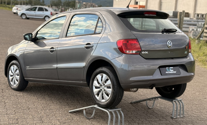 VW - VolksWagen Gol (novo) 1.0 Mi Total Flex 8V 4p 2014 Flex-5