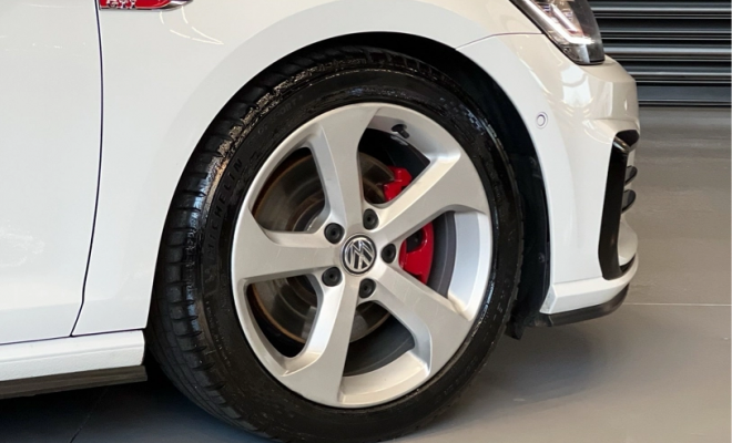 VW - VolksWagen Golf GTi 350 TSI 2.0 230cv 16V Aut. 2019 Gasolina-12