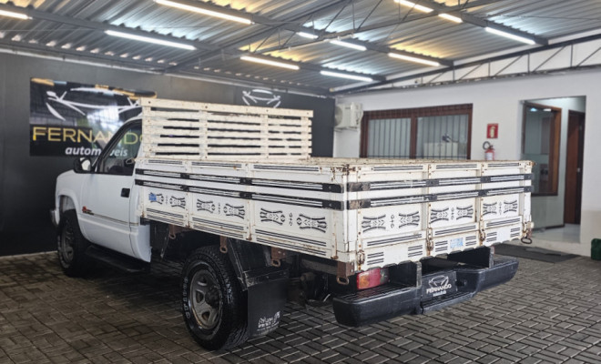 GM - Chevrolet Silverado DLX 4.2 Conquest HD Diesel 2000 Diesel-6