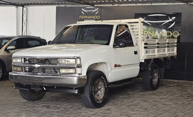 GM - Chevrolet Silverado DLX 4.2 Conquest HD Diesel 2000 Diesel