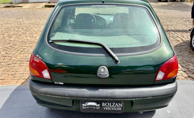 Ford Fiesta GL Class 1.0i 5p 2001 Gasolina-2