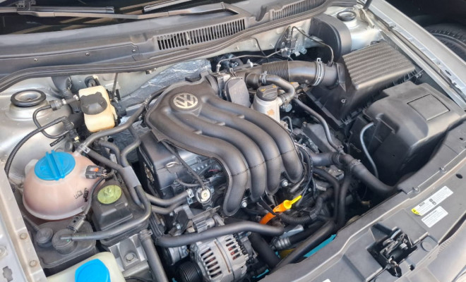 VW - VolksWagen Golf Sportline 2.0 Mi Total F. 8V Tip. 2012 Flex-15