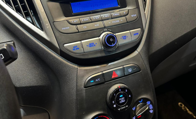 Hyundai HB20X Premium 1.6 Flex 16V Mec. 2014 Flex-8