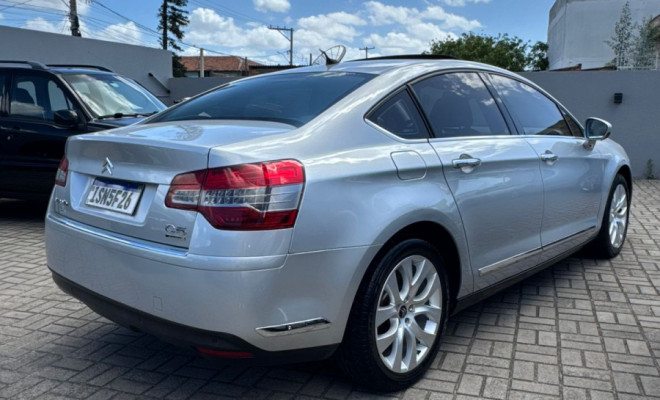 Citroën C5 Exclusive 2.0 16V 4p Aut. 2012 Flex-2
