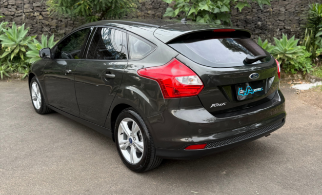 Ford Focus 1.6 S/SE/SE Plus Flex 8V/16V  5p 2015 Flex-11