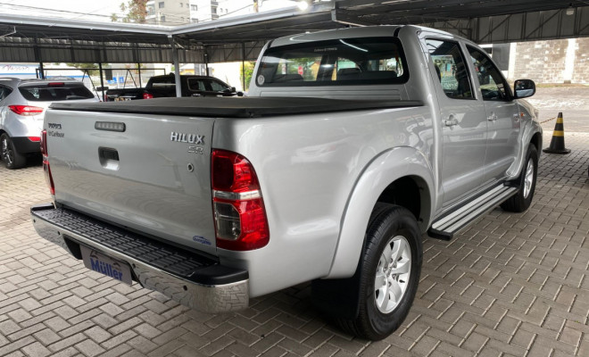 Toyota Hilux CD SRV 4x4 2.7 Flex 16V Aut. 2013 Flex-4