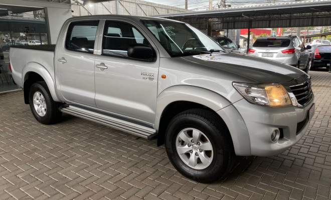 Toyota Hilux CD SRV 4x4 2.7 Flex 16V Aut. 2013 Flex-0