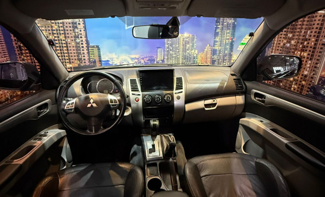 Mitsubishi Pajero DAKAR/HPE 3.5 4x4 Flex 5p Aut. 2013 Flex-4