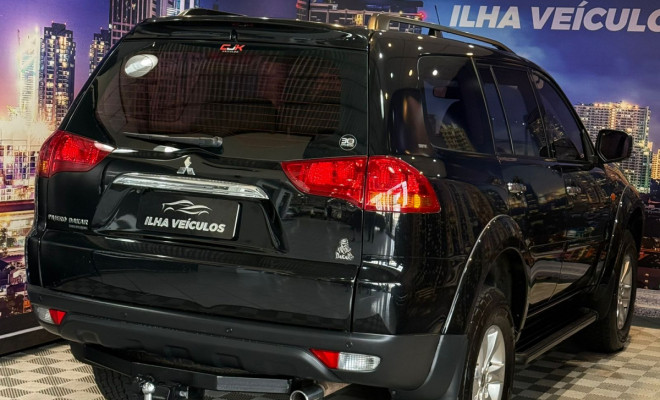 Mitsubishi Pajero DAKAR/HPE 3.5 4x4 Flex 5p Aut. 2013 Flex-12