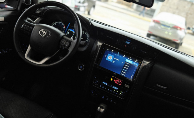 Toyota Hilux SW4 SRX Plat. 4x4 2.8 TB Die. Aut. 2025 Diesel-7