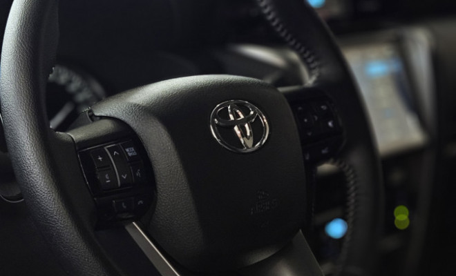 Toyota Hilux SW4 SRX Plat. 4x4 2.8 TB Die. Aut. 2025 Diesel-6