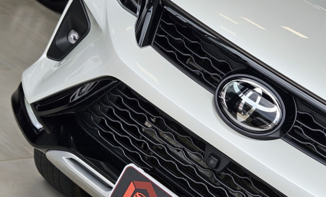 Toyota Hilux SW4 SRX Plat. 4x4 2.8 TB Die. Aut. 2025 Diesel-2