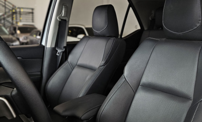 Toyota Hilux SW4 SRX Plat. 4x4 2.8 TB Die. Aut. 2025 Diesel-11