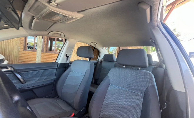 VW - VolksWagen Polo 1.6 E-Flex 8V 5p 2011 Flex-11