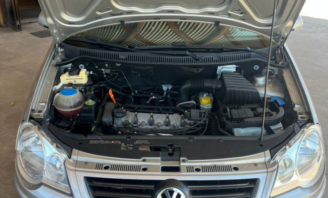 VW - VolksWagen Polo 1.6 E-Flex 8V 5p 2011 Flex-6