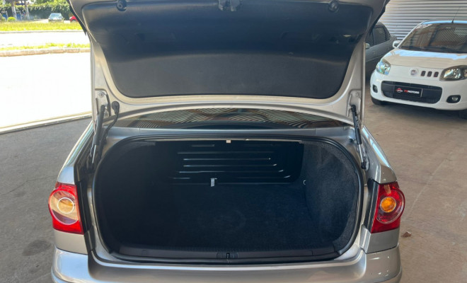 VW - VolksWagen Polo 1.6 E-Flex 8V 5p 2011 Flex-5