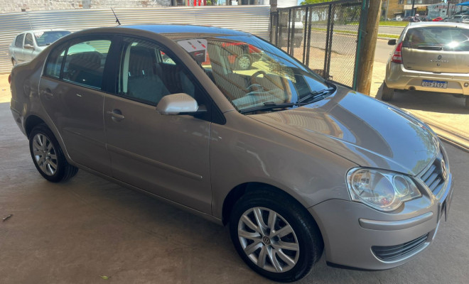 VW - VolksWagen Polo 1.6 E-Flex 8V 5p 2011 Flex-4