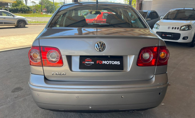 VW - VolksWagen Polo 1.6 E-Flex 8V 5p 2011 Flex-2