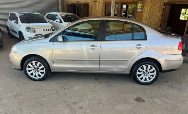 VW - VolksWagen Polo 1.6 E-Flex 8V 5p 2011 Flex-0