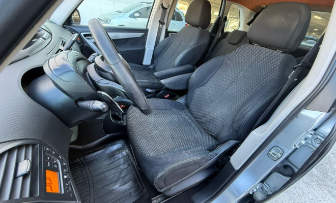 Citroën Grand C4 Picasso 2.0 16V 143cv Aut 2012 Gasolina-5