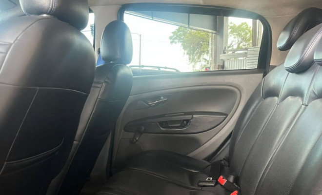 Fiat Punto ESSENCE 1.8 Flex 16V 5p 2011 Flex-8