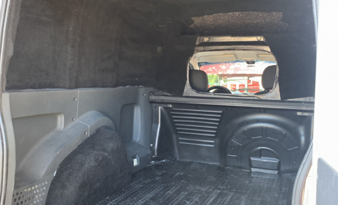 Fiat Fiorino Furgão Work. HARD 1.4 Flex 8V 2p 2020 Flex-9