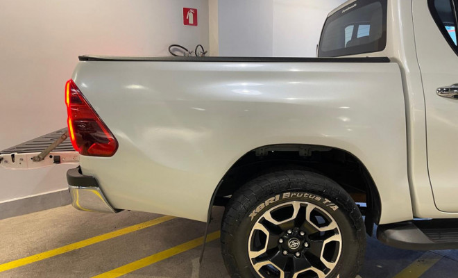 Toyota Hilux CD SRX 4x4 2.8 TDI 16V Diesel Aut. 2021 Diesel-4