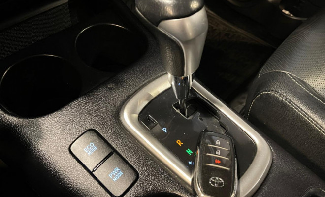 Toyota Hilux CD SRX 4x4 2.8 TDI 16V Diesel Aut. 2021 Diesel-10