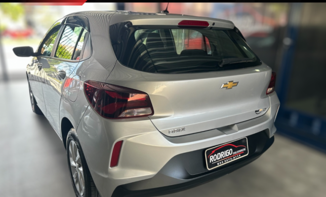 GM - Chevrolet ONIX HATCH LT 1.0 12V Flex 5p Mec. 2023 Flex-2