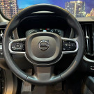 Volvo XC 60 T-5 MOMENTUM 2.0 254cv AWD 5p 2019 Gasolina-5