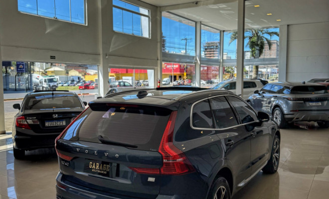 Volvo XC 60 T-8 INSC. EXPRESS. 2.0 (Híbrido) 2022 Híbrido-3