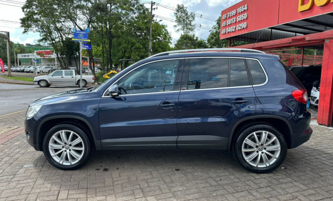 VW - VolksWagen TIGUAN 2.0 TSI 16V 200cv Tiptronic 5p 2011 Gasolina-0