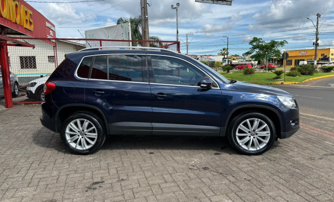 VW - VolksWagen TIGUAN 2.0 TSI 16V 200cv Tiptronic 5p 2011 Gasolina-4