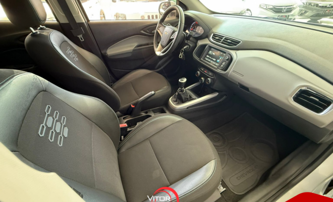 GM - Chevrolet ONIX HATCH LT 1.0 8V FlexPower 5p Mec. 2019 Flex-8