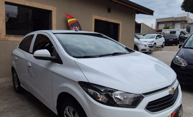 GM - Chevrolet ONIX HATCH LT 1.0 8V FlexPower 5p Mec. 2017 Flex-0