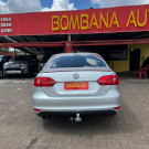 VW - VolksWagen JETTA Comfortline  2.0 T.Flex 8V 4p Mec. 2011 Flex-2