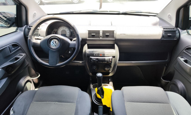 VW - VolksWagen Fox Route 1.0 Mi Total Flex 8V 3p 2009 Flex-4