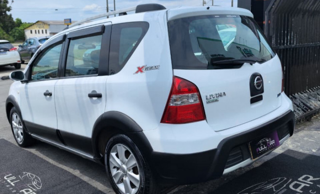 Nissan LIVINA X-GEAR SL/X-GEAR 1.8 Flex F. Aut. 2013 Flex-1