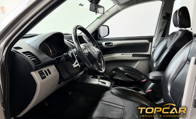 Mitsubishi Pajero HPE 3.2 4x4 T.I. Dies. 5p Aut. 2016 Diesel-5