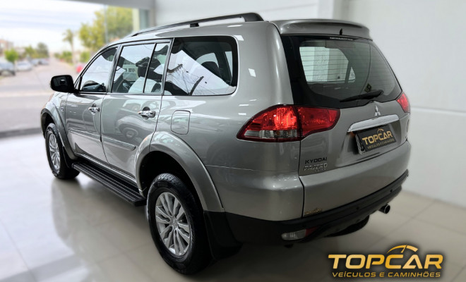 Mitsubishi Pajero HPE 3.2 4x4 T.I. Dies. 5p Aut. 2016 Diesel-4