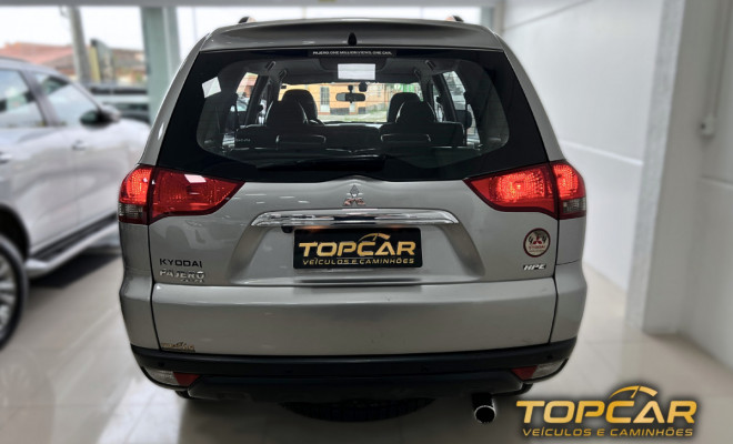 Mitsubishi Pajero HPE 3.2 4x4 T.I. Dies. 5p Aut. 2016 Diesel-3