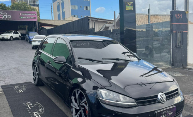 VW - VolksWagen Golf Highline 1.4 TSI 140cv Aut. 2014 Gasolina
