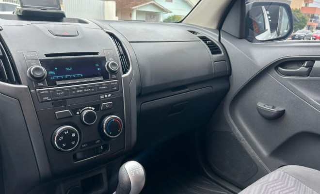 GM - Chevrolet S10 Pick-Up LS 2.4 F.Power 4x2 CS 2015 Flex-11