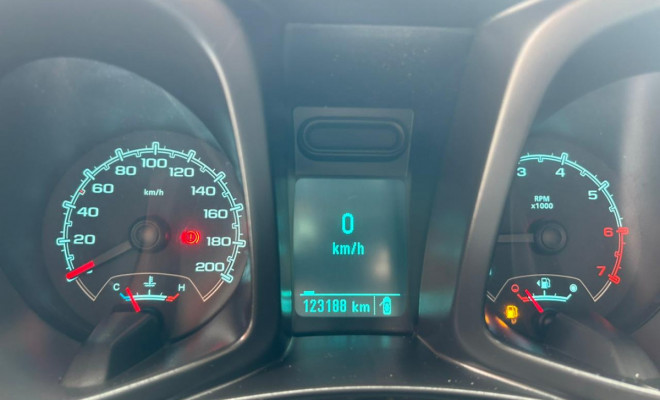 GM - Chevrolet S10 Pick-Up LS 2.4 F.Power 4x2 CS 2015 Flex-8