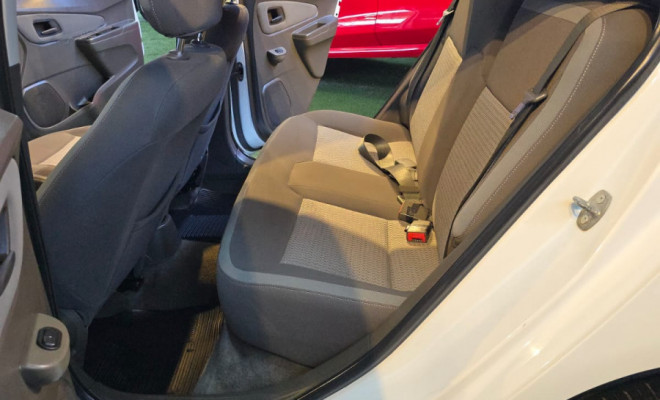 GM - Chevrolet COBALT LT 1.4 8V FlexPower/EconoFlex 4p 2013 Flex-8