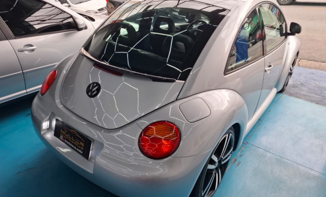 VW - VolksWagen New Beetle 2.0 Mi Manual-12