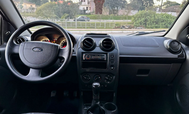 Ford Fiesta Class 1.6 8V Flex - 2011-9