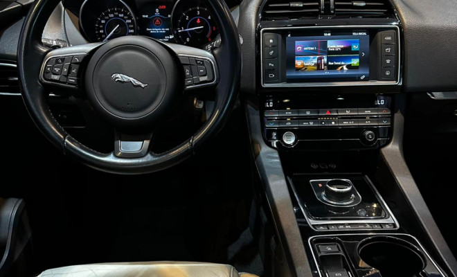 Jaguar F-Pace 2.0 Prestige 180cv Diesel Aut. 2017 Diesel-6