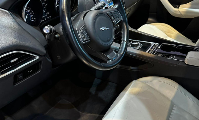 Jaguar F-Pace 2.0 Prestige 180cv Diesel Aut. 2017 Diesel-4