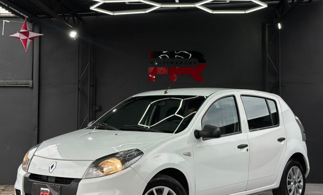 Renault SANDERO Authentique Hi-Flex 1.0 16V 5p 2014 Flex-1